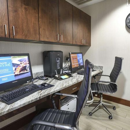 Hampton Inn Cincinnati Eastgate Екстериор снимка