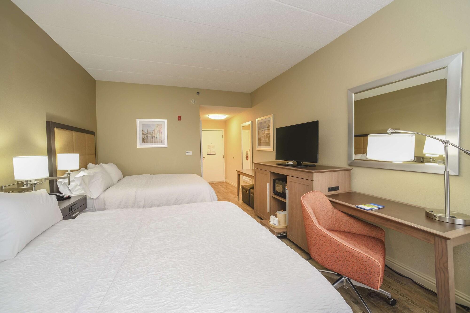 Hampton Inn Cincinnati Eastgate Екстериор снимка
