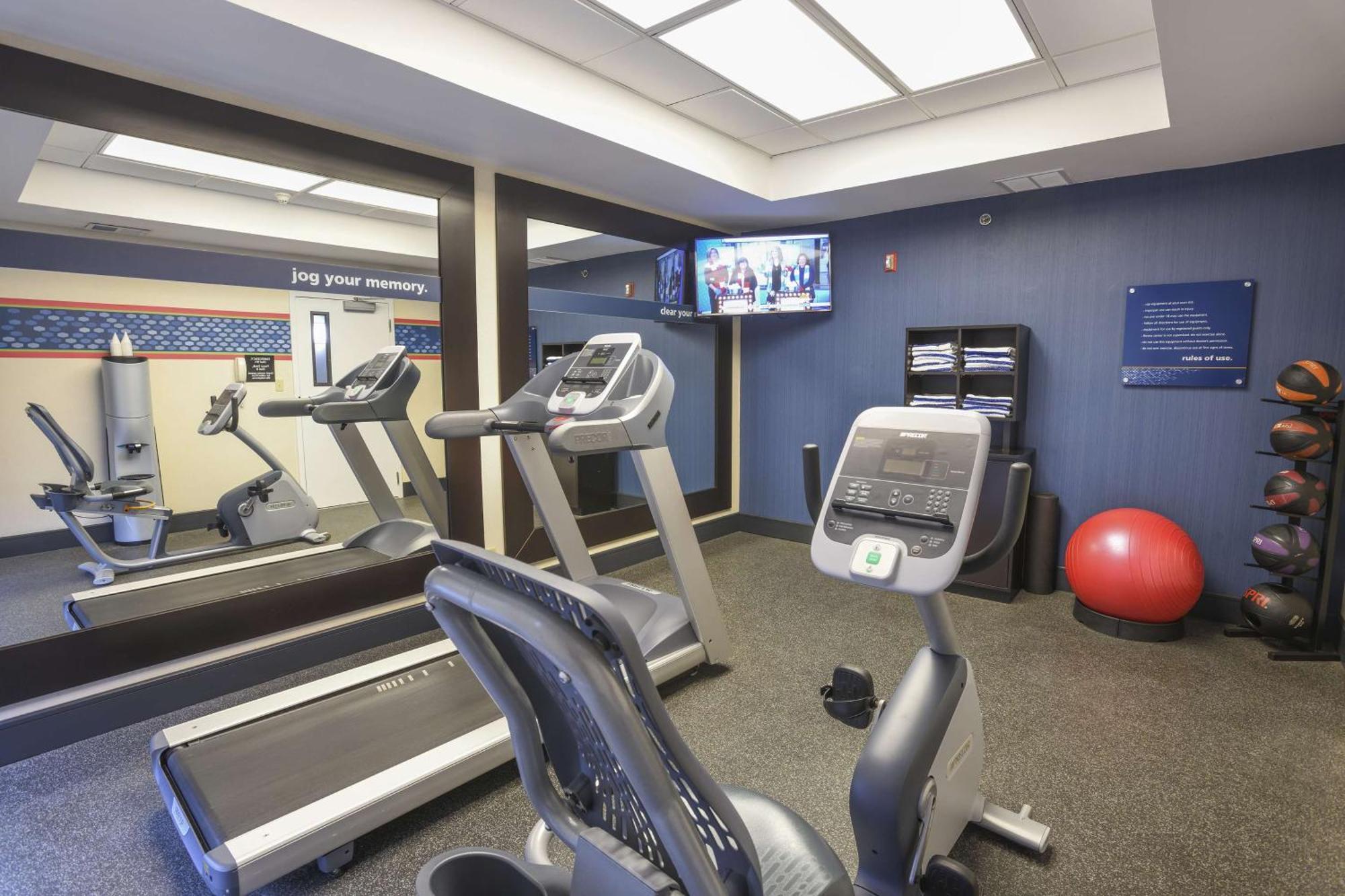 Hampton Inn Cincinnati Eastgate Екстериор снимка